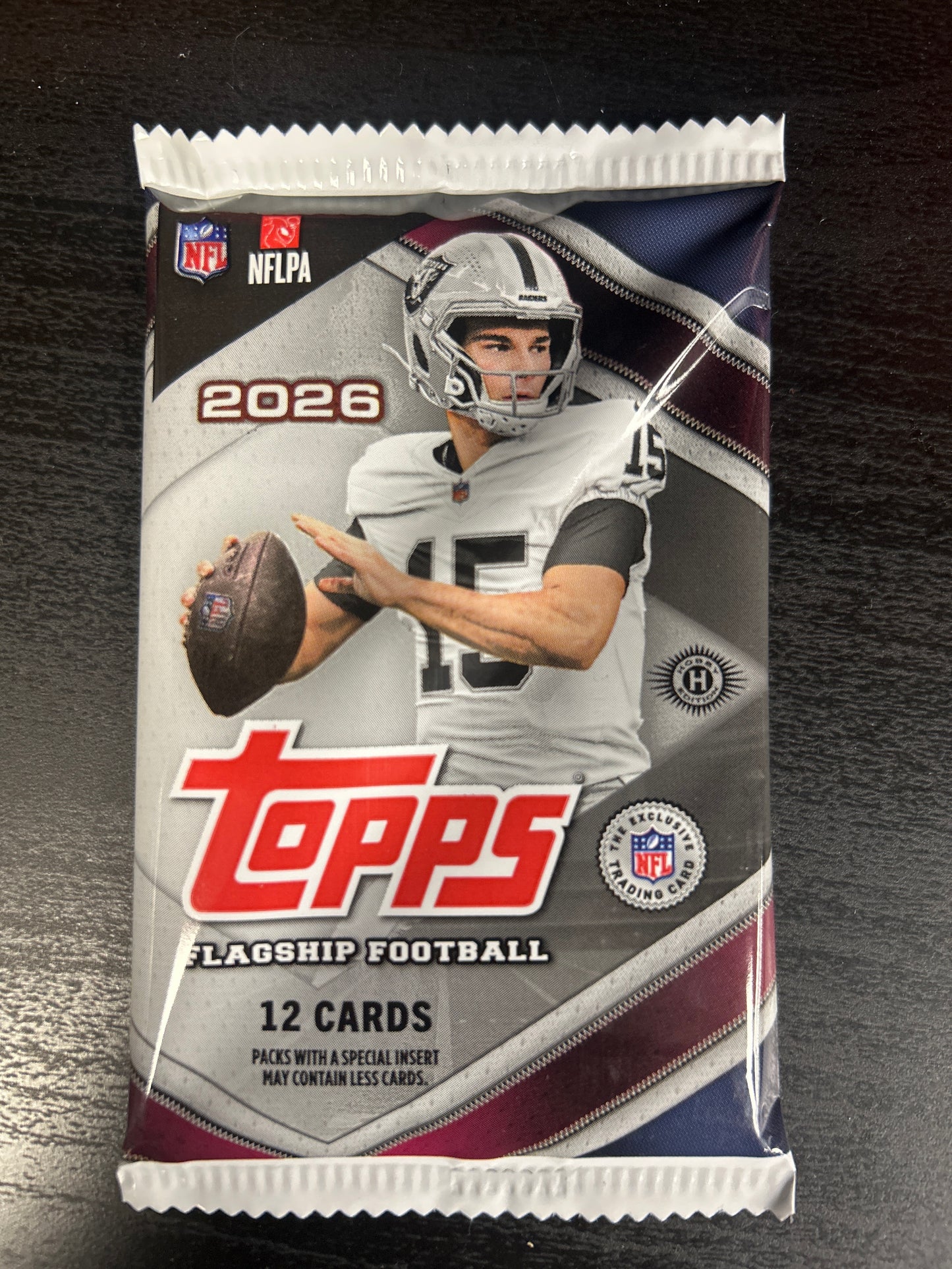 2026 Topps Flagship Football Hobby Pack - 12 Cards