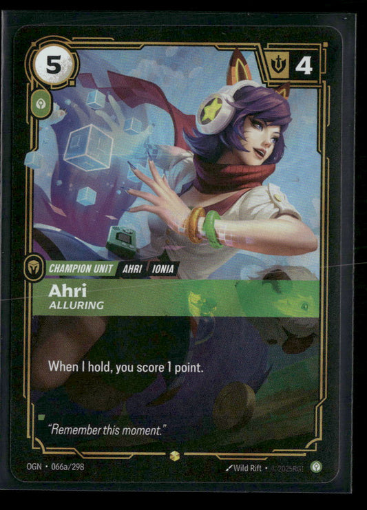 Ahri - Alluring (Alternate Art) #066a/298 Foil Showcase - Riftbound Origins