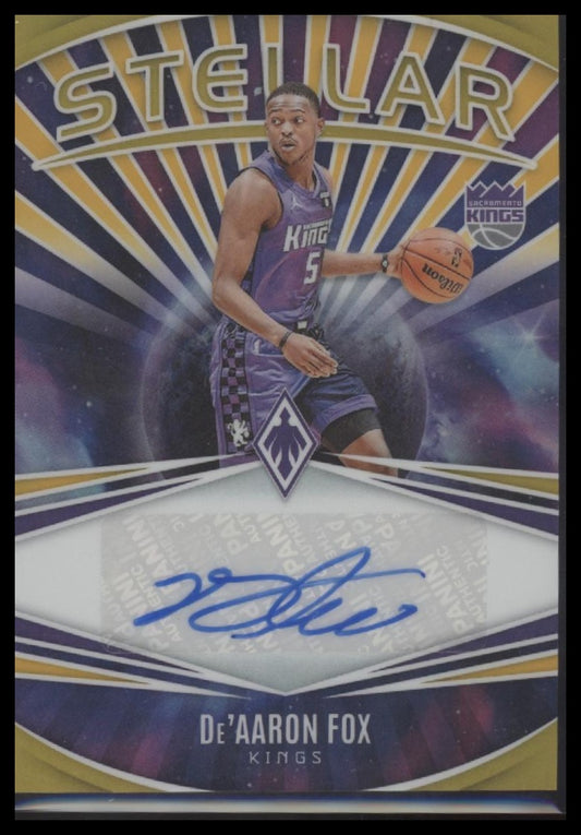 De'Aaron Fox 2023-24 Panini Phoenix #SS-FOX Stellar Signatures Gold #/10 - Front