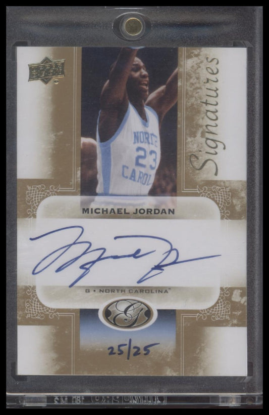 Michael Jordan 2011 Upper Deck All-Time Greats #AGS-MJ7 Signatures #/25