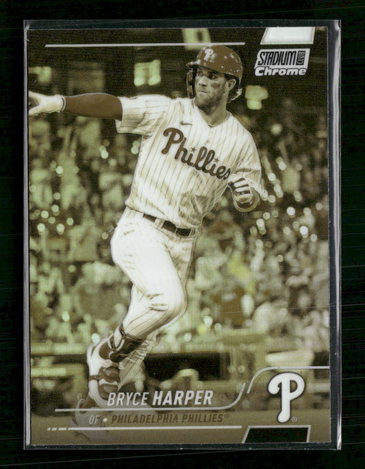 Bryce Harper 2022 Stadium Club #300 Chrome Gold Minted