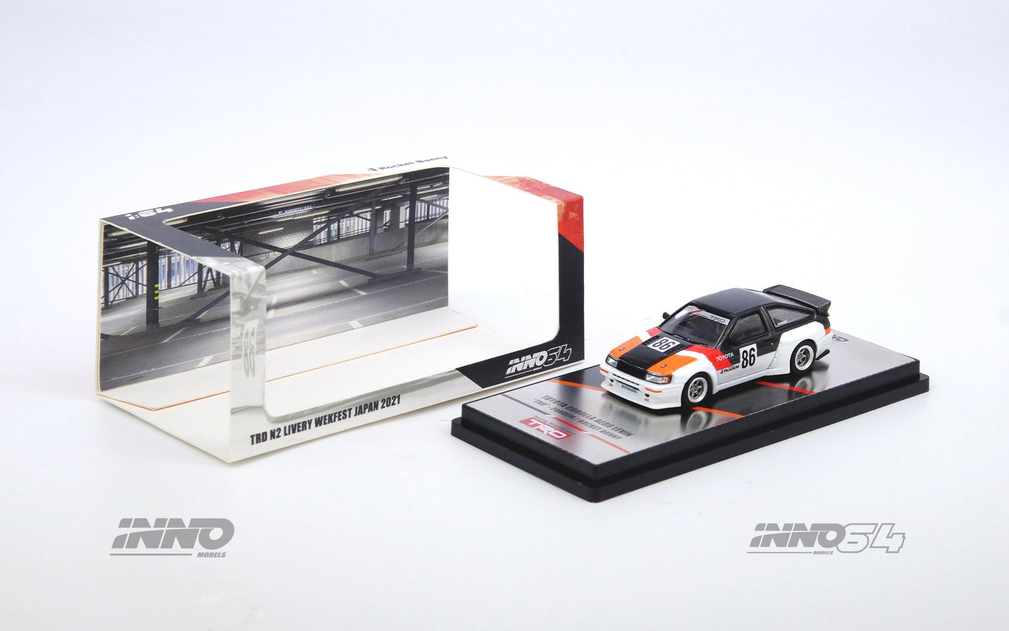 Inno64 Toyota AE86 Levin Pandem Rocket Bunny 1:64
