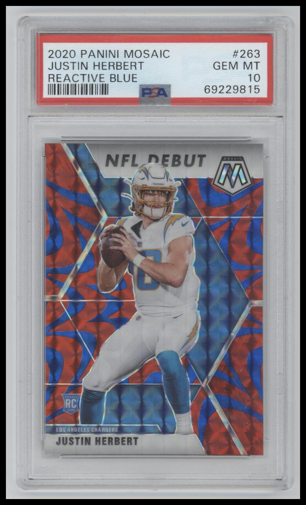 2020 Panini Mosaic Reactive Blue Justin Herbert 10 PSA #263