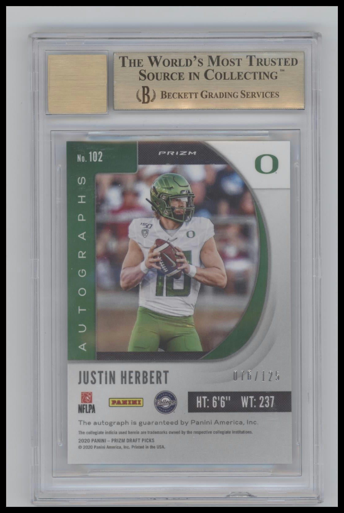 2020 Panini Prizm Draft Picks Auto Purple/Green Justin Herbert/125 9.5 BGS #102