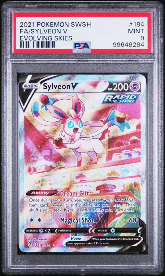 2021 Pokemon Evolving Skies #184 Fa/Sylveon V Evolving Skies PSA 9