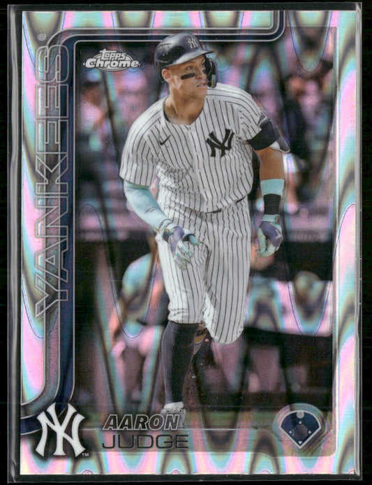 2025 Topps Chrome RayWave Refractors Aaron Judge #99