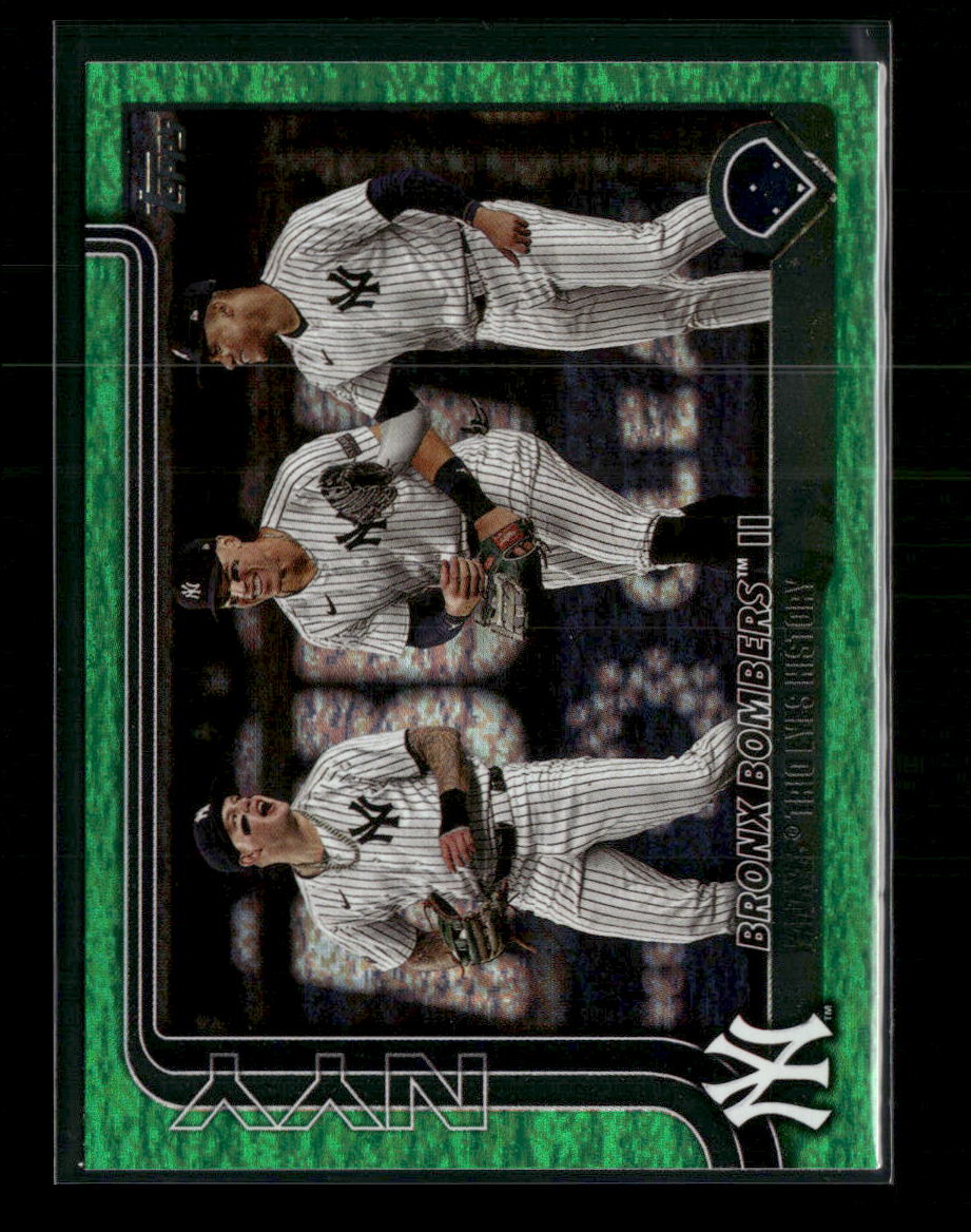 2025 Topps Green Holo Foil Bronx Bombers II: Yankees Trio Eyes History #/99 #184