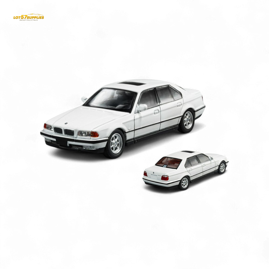 DCM BMW E38 740iL 1:64