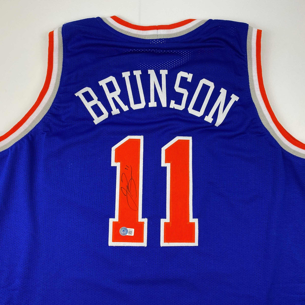 Maillot De Basket Dédicacé Par Jalen Brunson - New York Knicks, Authentifié Beckett BAS COA - Pièce Collector