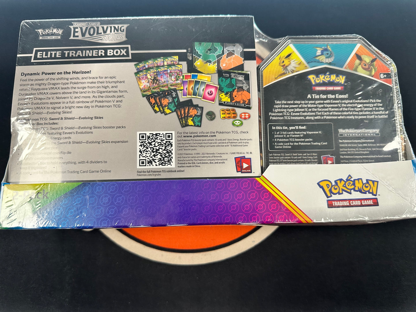 Evolving Skies Elite Trainer Box (Flareon) + Window Tin (Flareon)