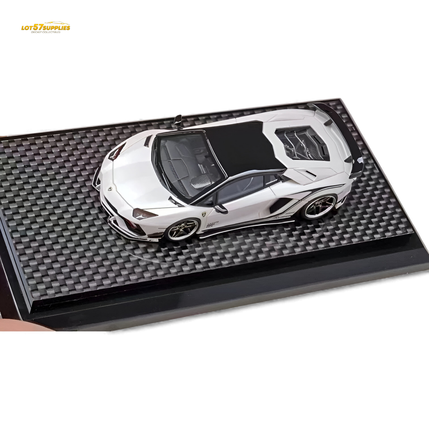 YM Model Lamborghini Aventador S Rowen White 1:64